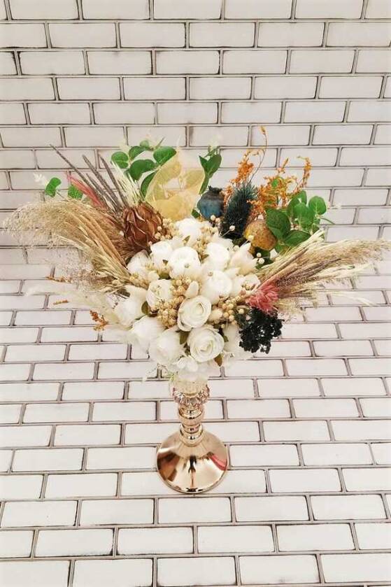 Alfa Beyaz Gül ve Kuru Çiçek Şöleni Dekor Kız İsteme Hediyelik Aranjman Beyaz Yeşil - 2