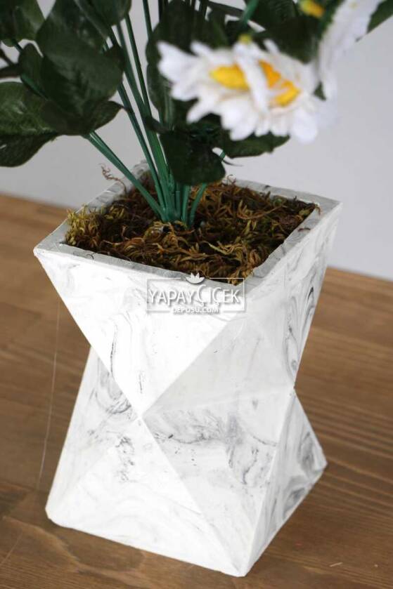 Beton Vazoda Büyük Papatya Tanzimi 55 cm Beyaz - 4