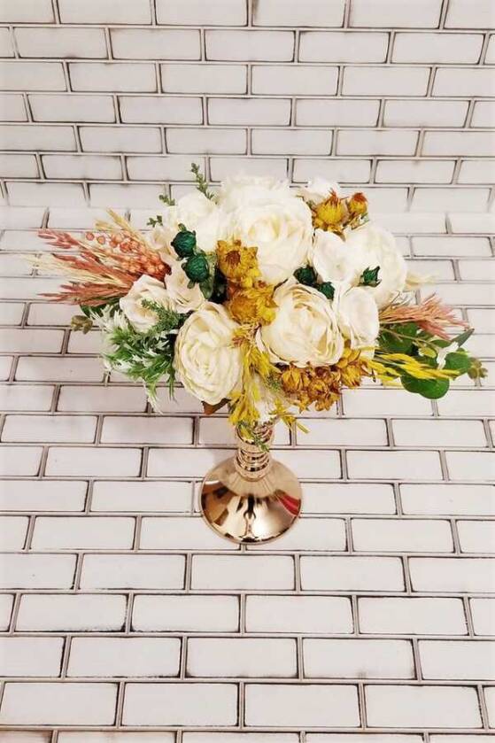 Merlin Beyaz Şakayık Güller ve Kuru Çiçek Şöleni Dekor Kız İsteme Hediyelik Aranjman Beyaz Sarı - 2